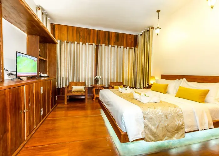 Sambath Reach D' Angkor シェムリアップ