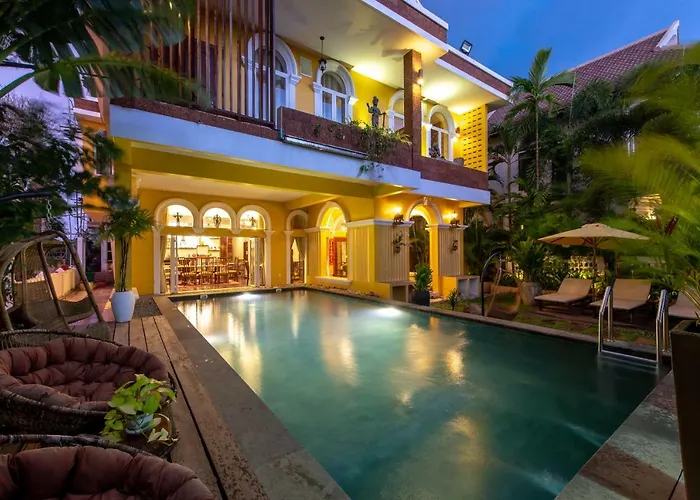 Sambath Reach D' Angkor シェムリアップ